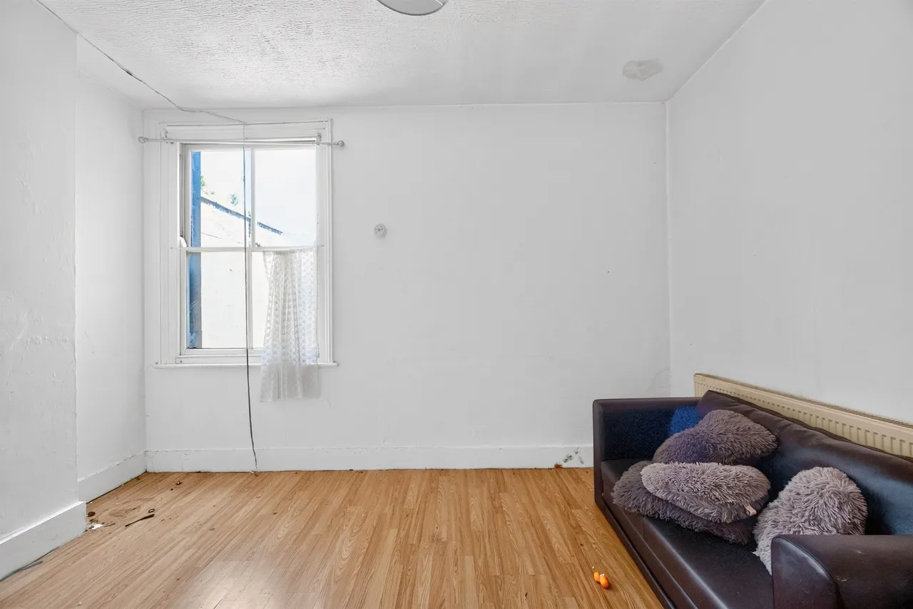 Goldsboro Road, London, SW8, photo 4