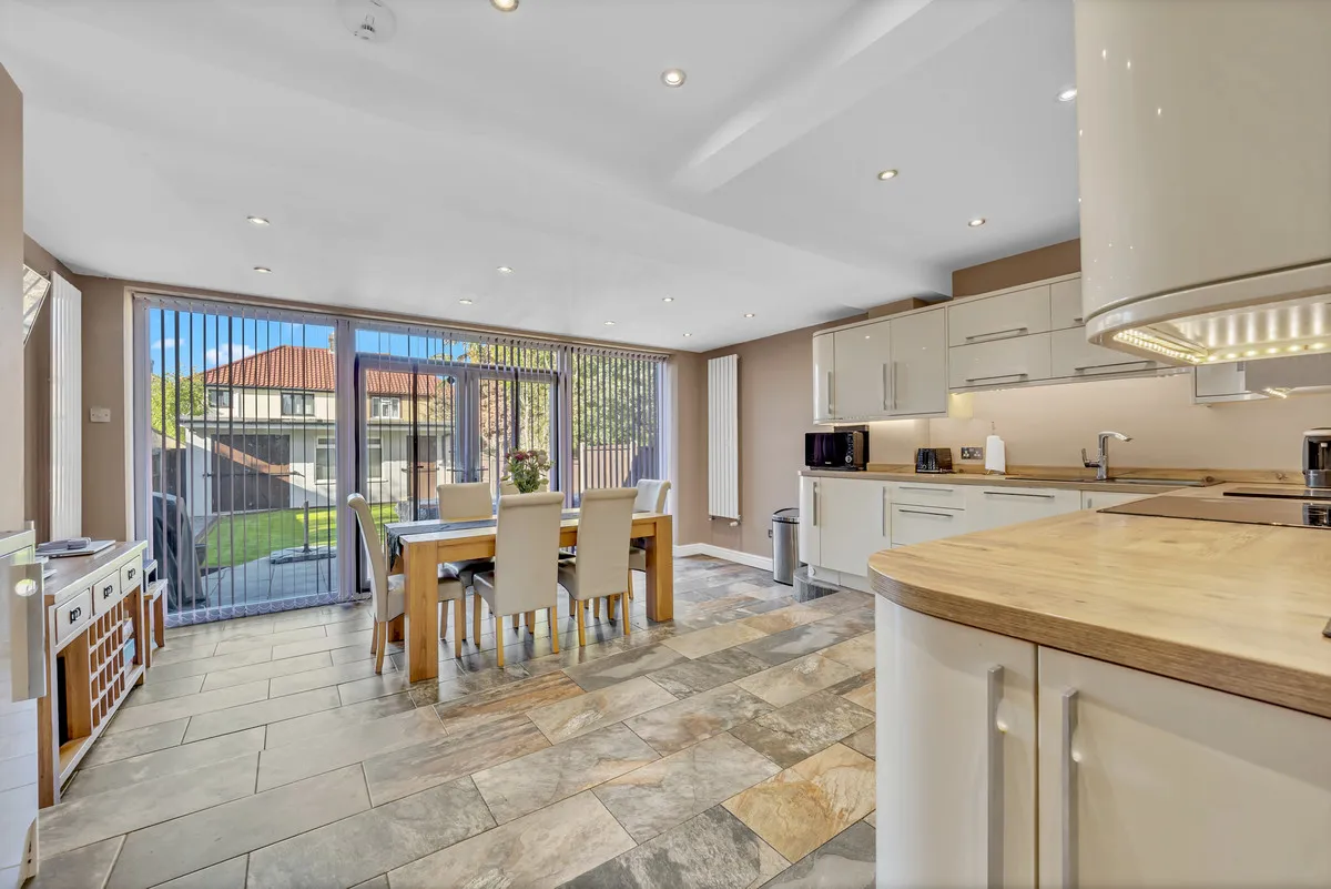 Dover Close, Romford, RM5, photo 12