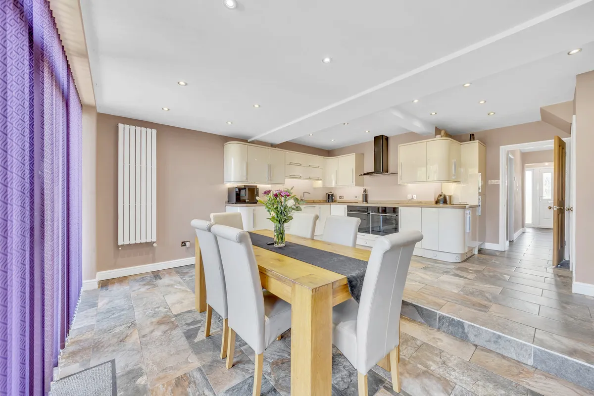 Dover Close, Romford, RM5, photo 9
