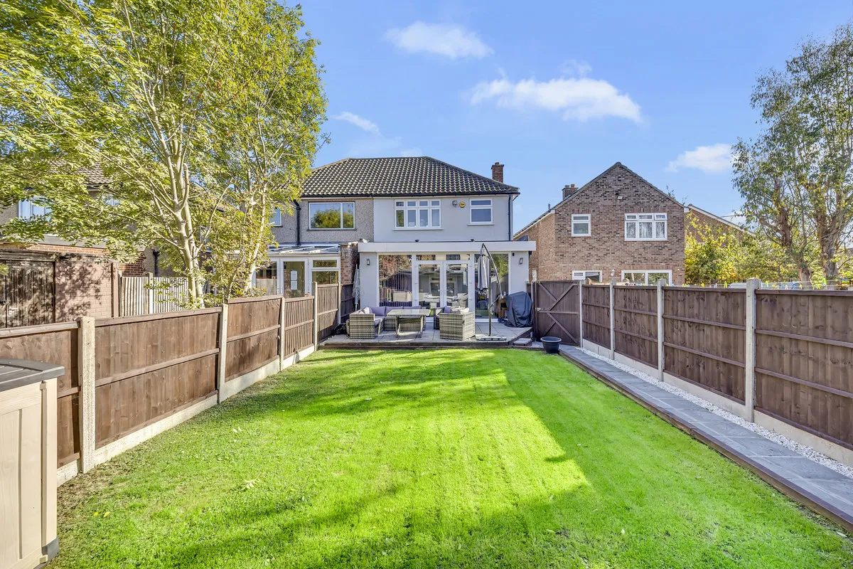 Dover Close, Romford, RM5, photo 5