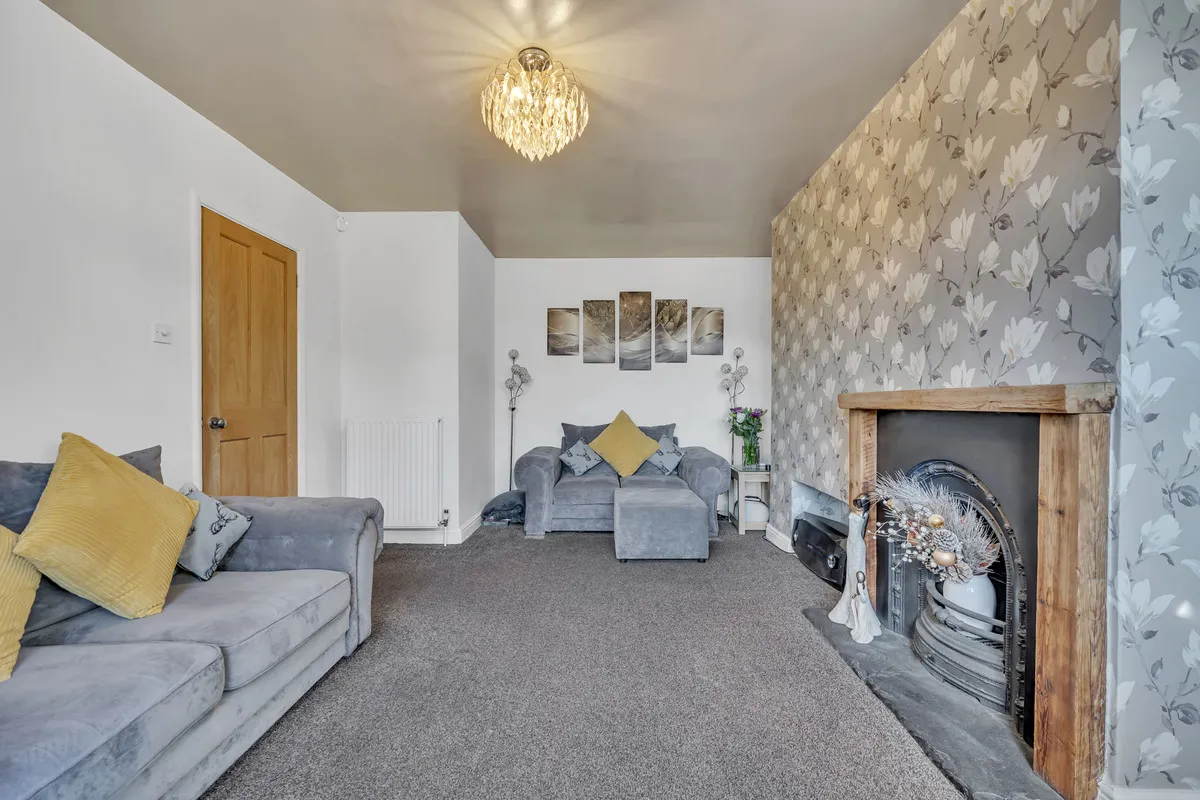 Dover Close, Romford, RM5, photo 3