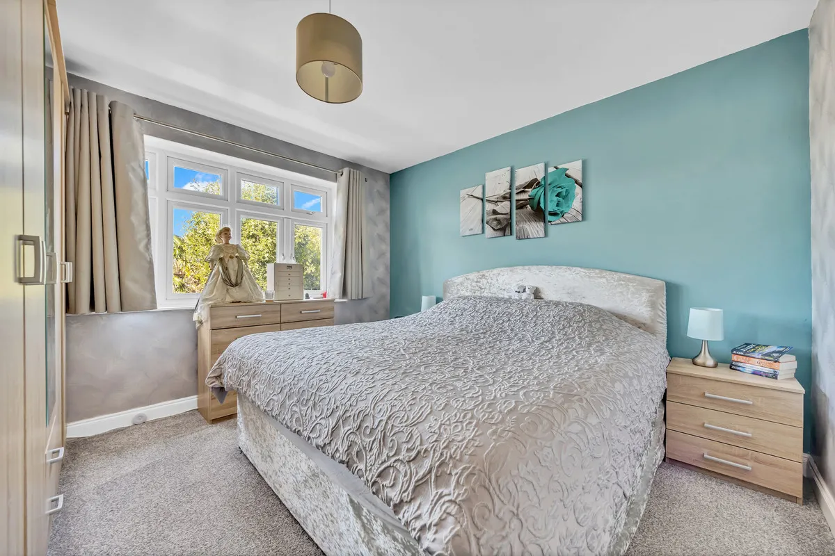 Dover Close, Romford, RM5, photo 4