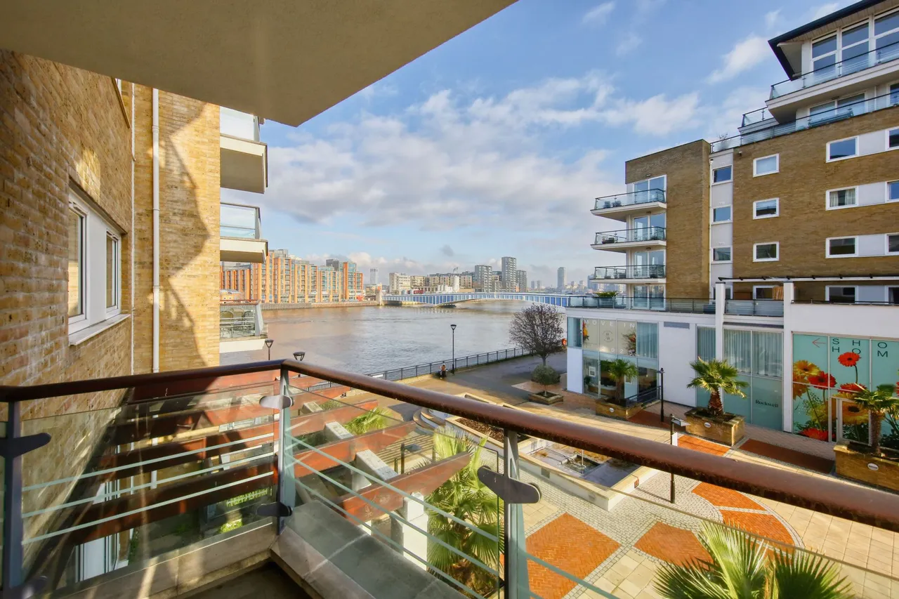 Smugglers Way, London, SW18, photo 9