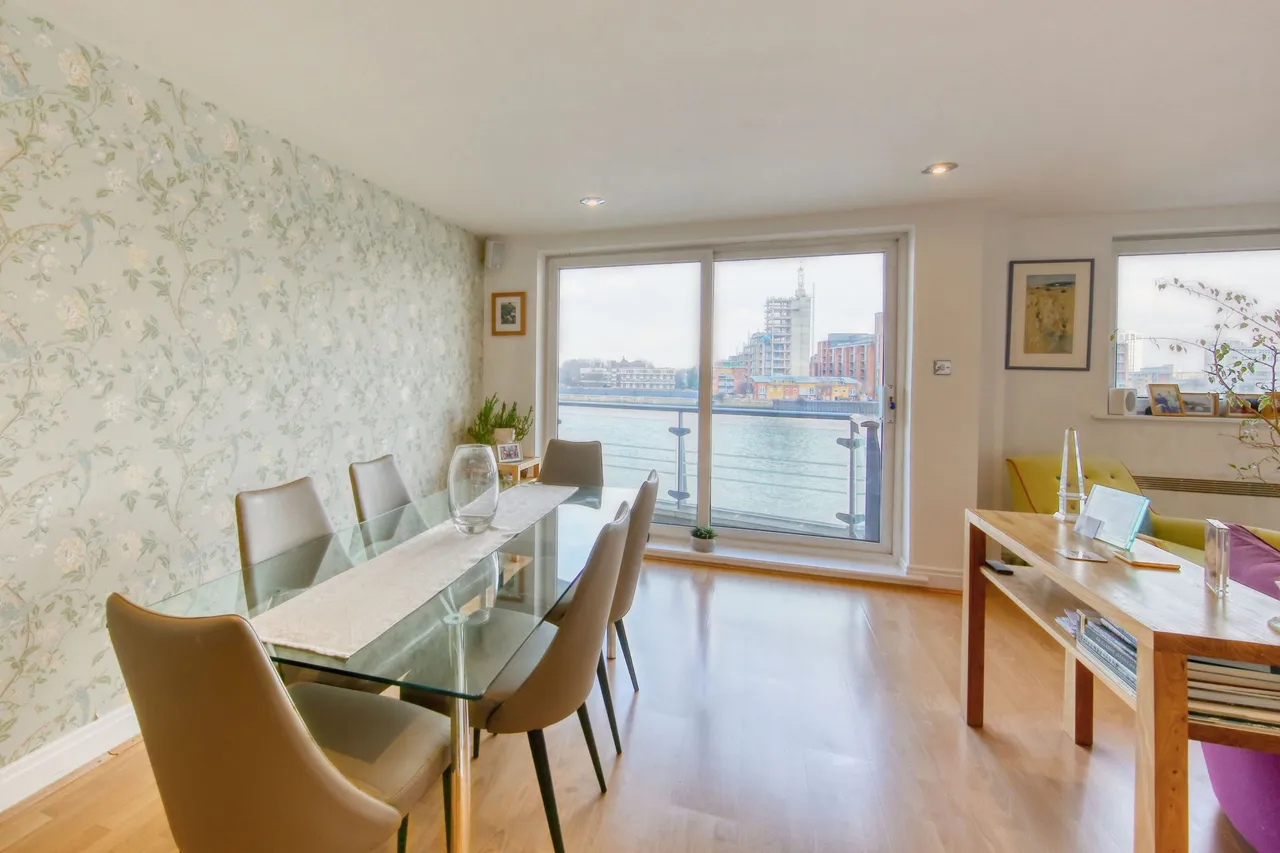 Smugglers Way, London, SW18, photo 8