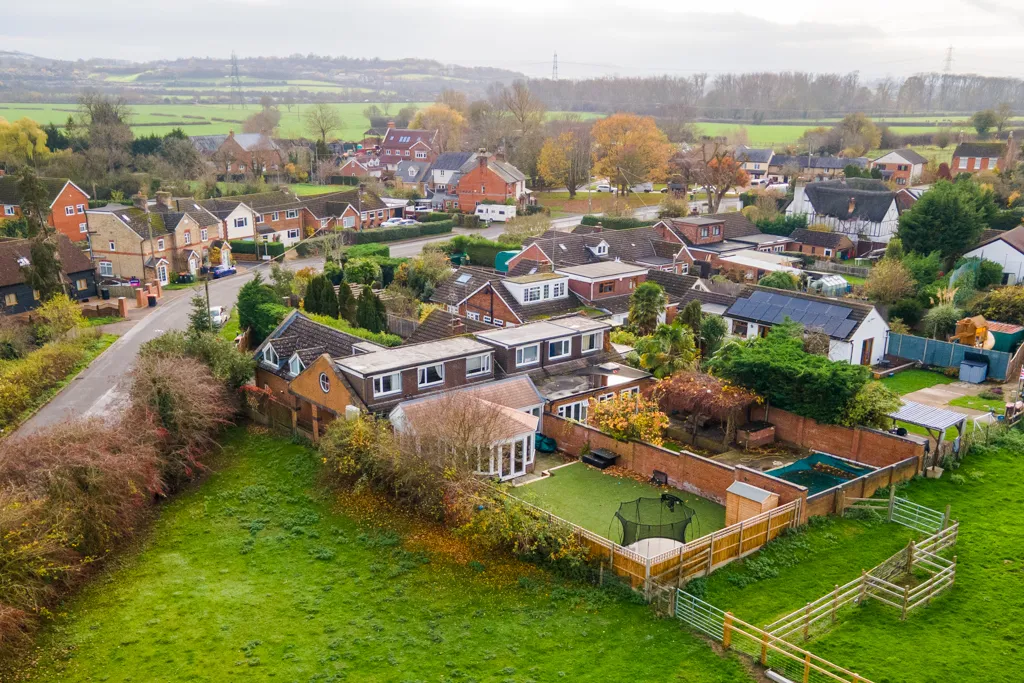 Dunstable Road, Tilsworth, LU7, photo 20