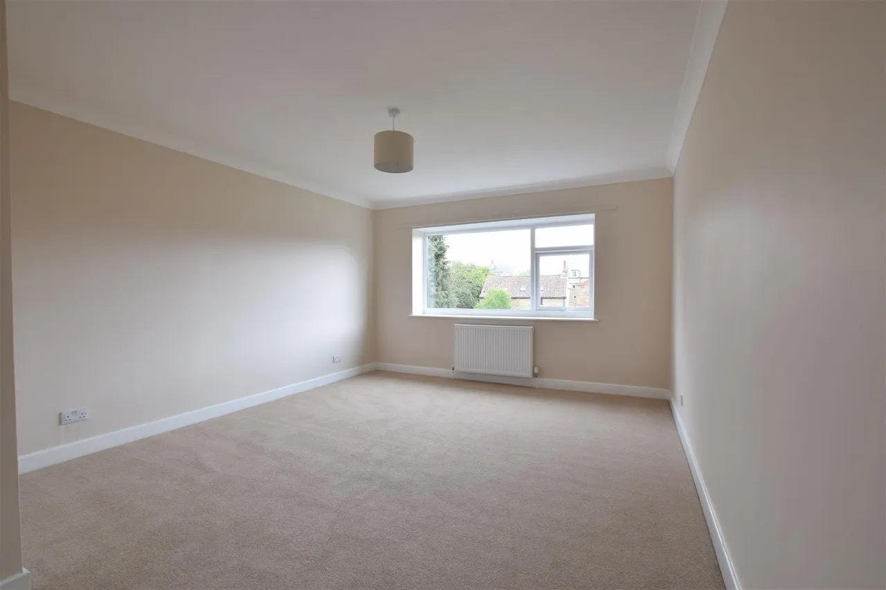 Wynbrook Court, Scalby, YO13, photo 4