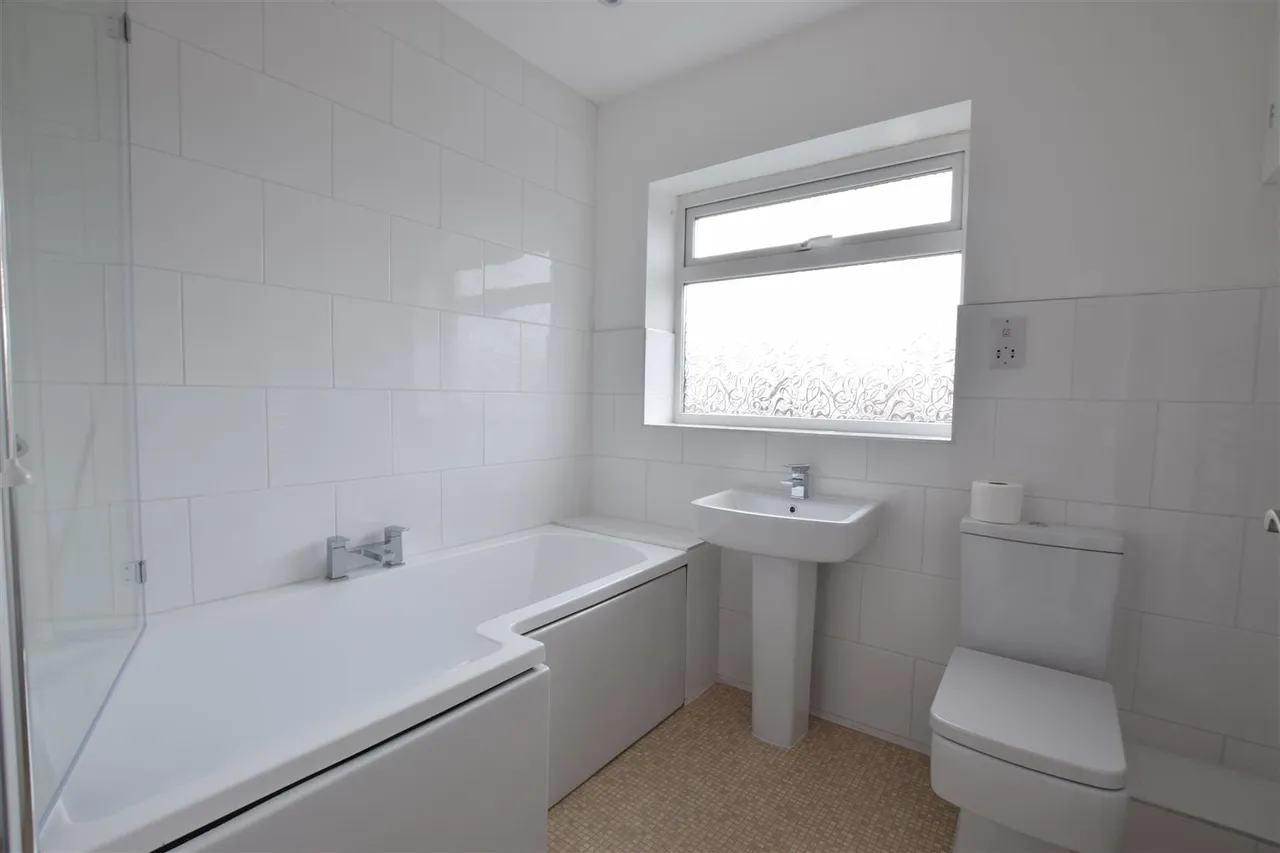 Wynbrook Court, Scalby, YO13, photo 6