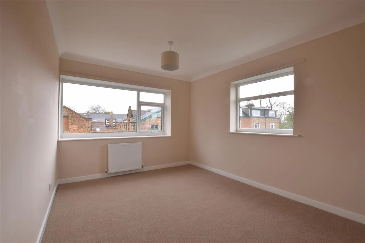 Wynbrook Court, Scalby, YO13, photo 5