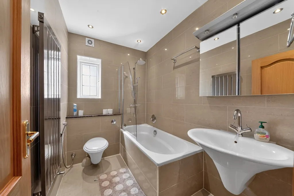Edgware Road, Marylebone, W2, photo 6