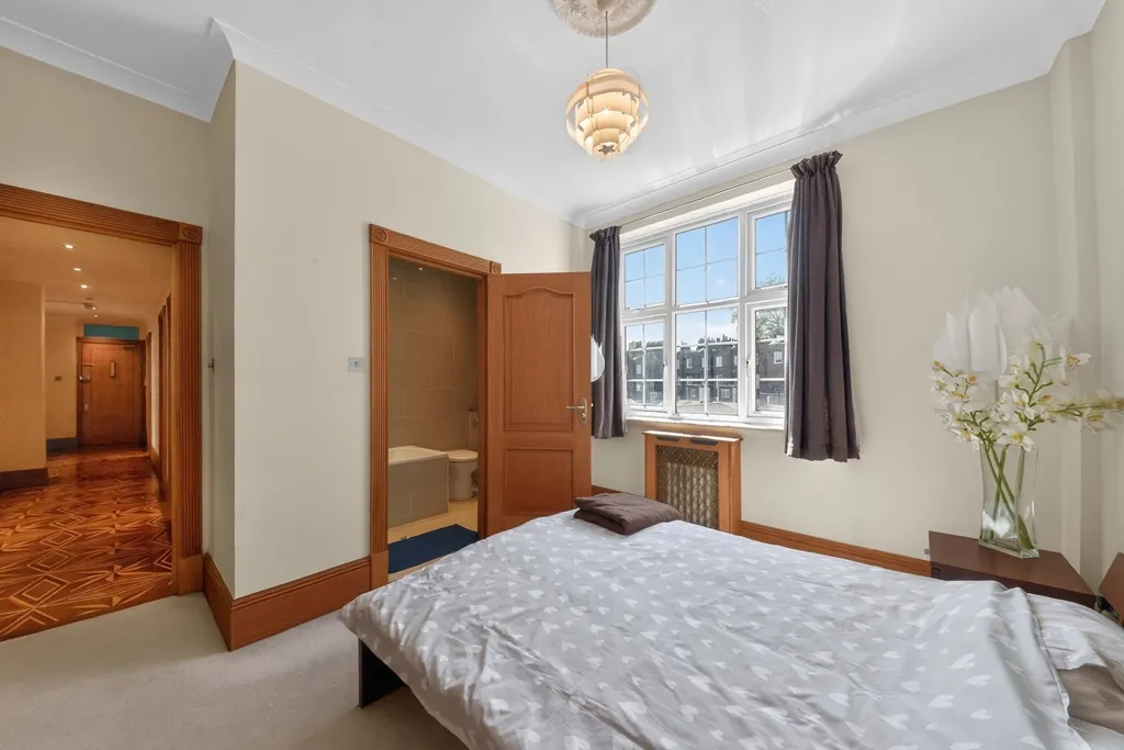 Edgware Road, Marylebone, W2, photo 12