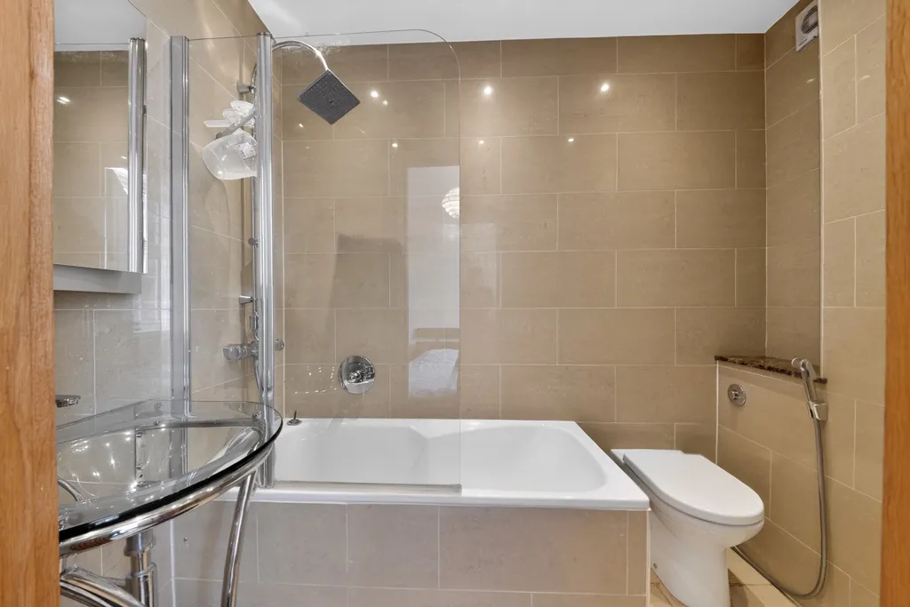 Edgware Road, Marylebone, W2, photo 13