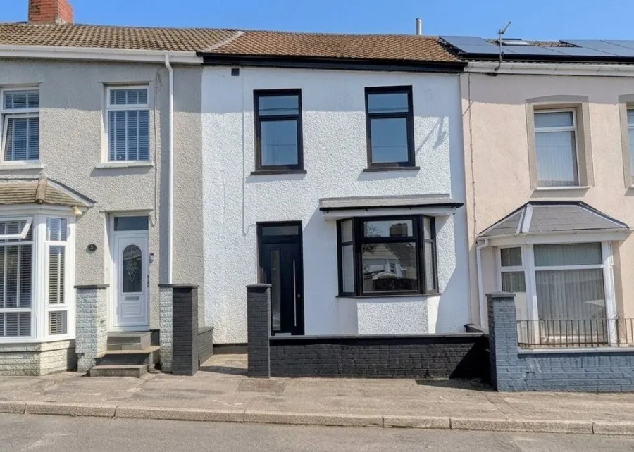 3 bed house for sale, Nibloe Terrace, Merthyr Tydfil
