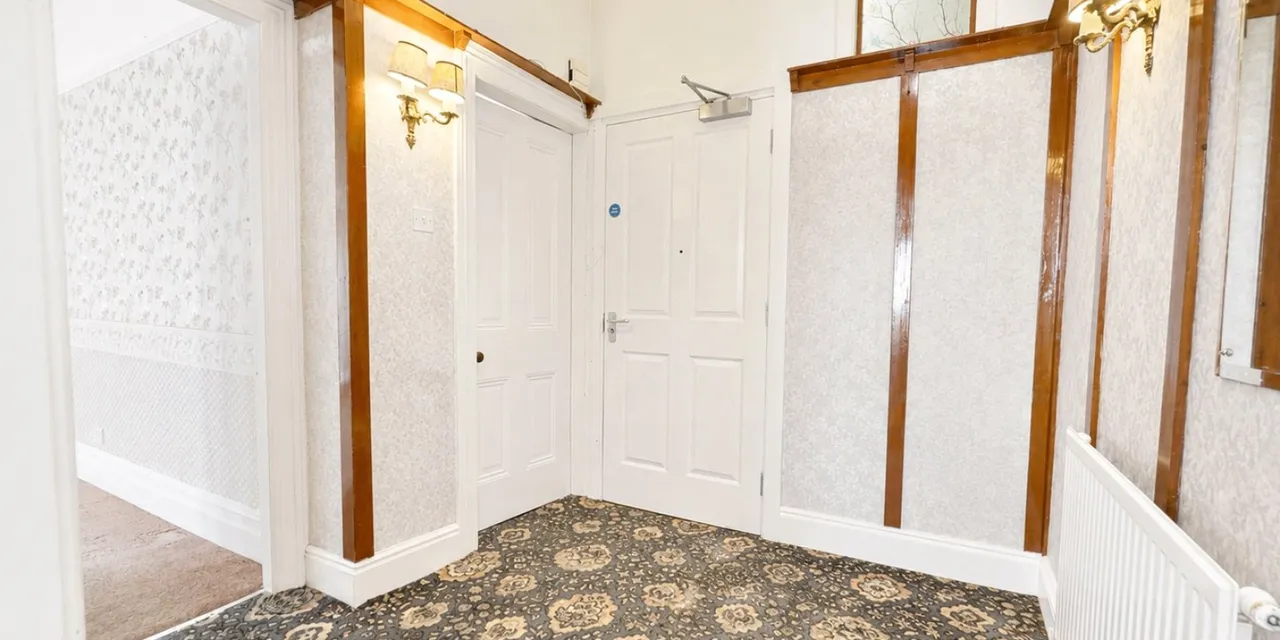 South Parade, West Kirby, CH48, photo 6