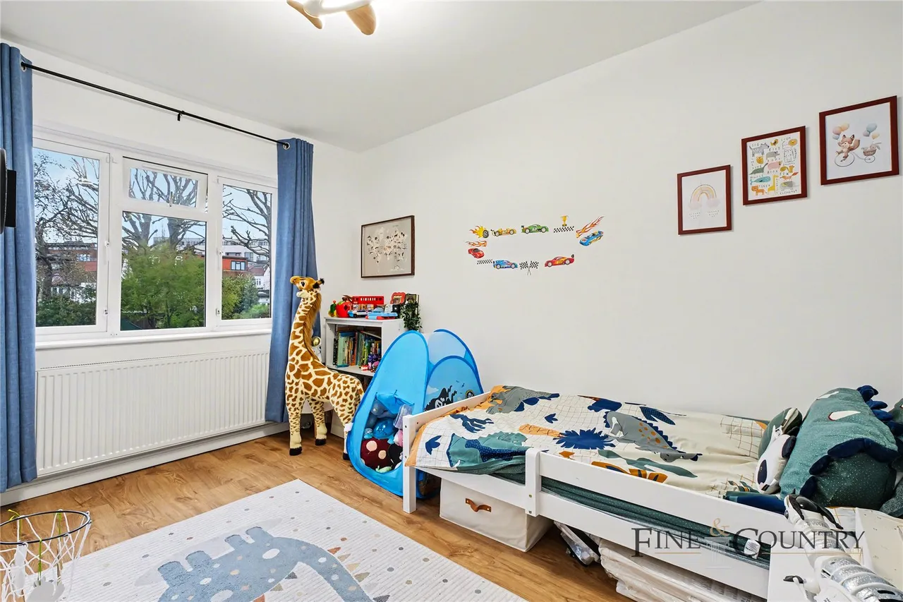 Crewys Road, London, photo 16