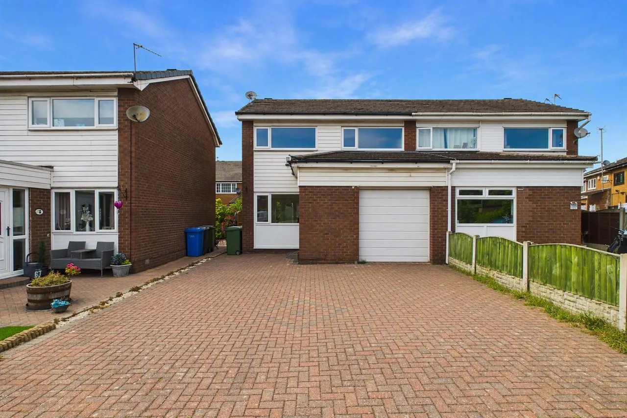 3 bed house to rent — Anderson Close, Padgate, Warrington, WA2