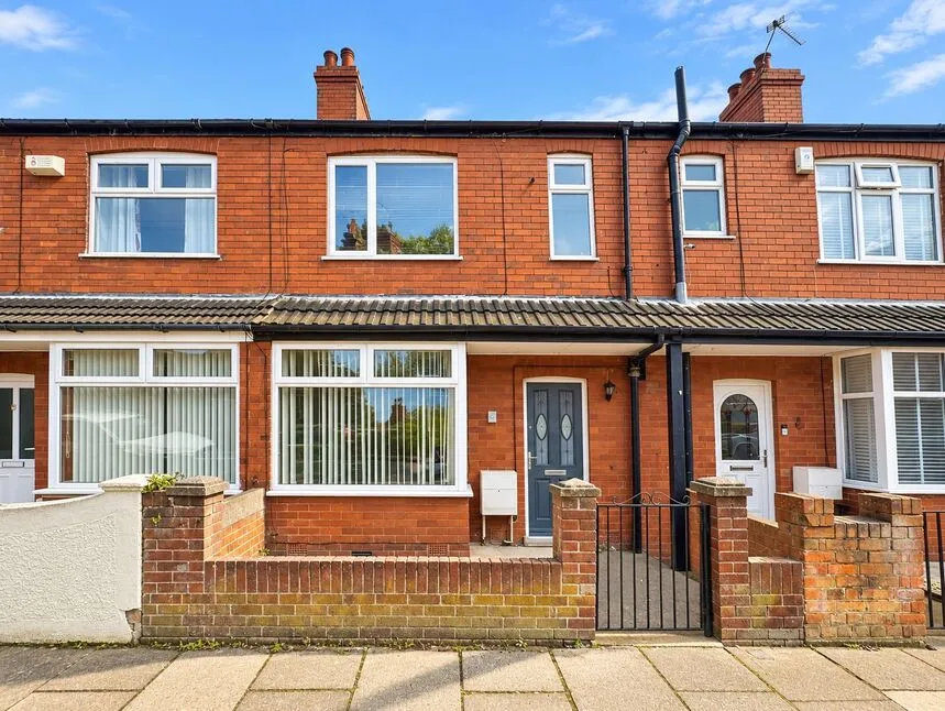 2 bed house to rent, James Street, Grimsby, DN31
