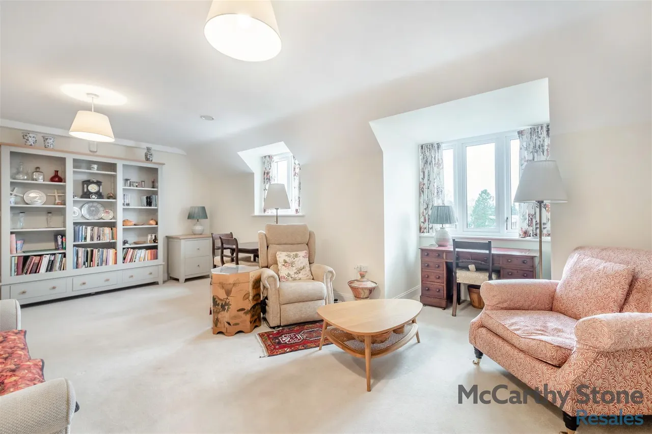 2 bed flat for sale, London Road, St. Albans, AL1