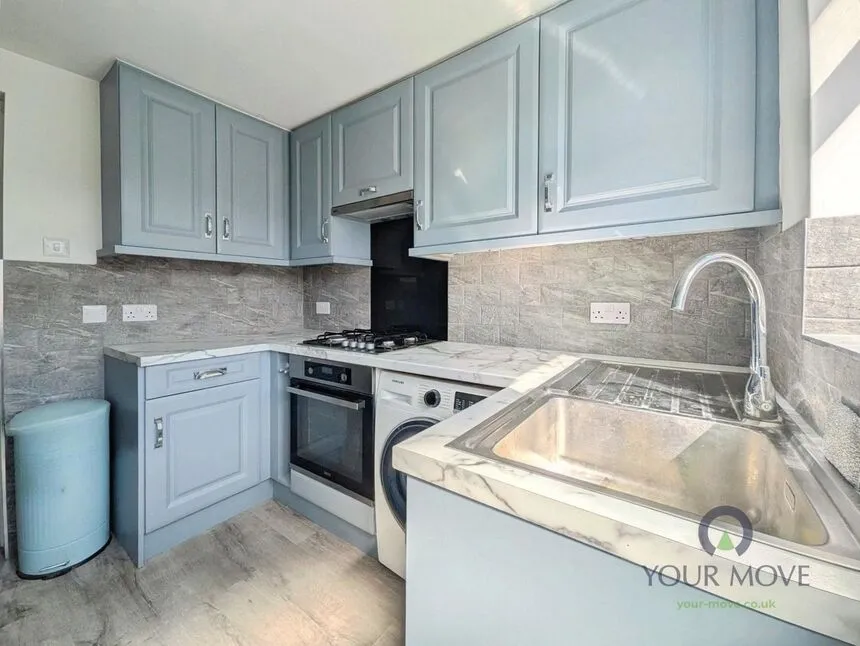 Barton Hill Drive, Minster on Sea, Kent, ME12, photo 8