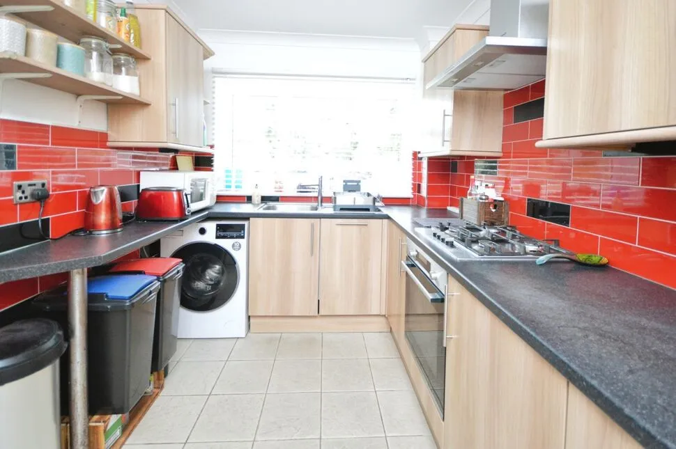 The Birches, Heathside, Whitton, Hounslow, TW4, photo 7