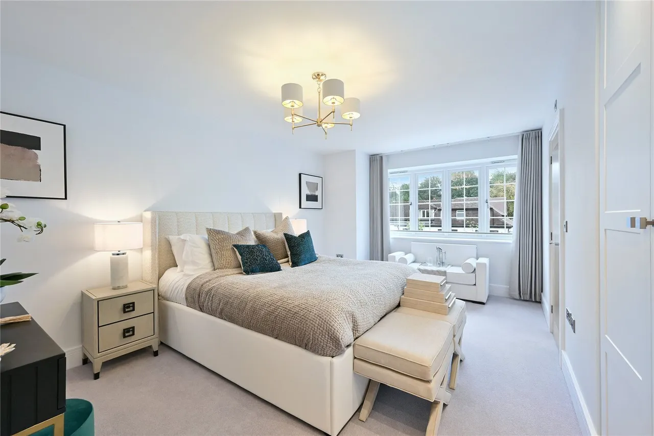 Shelvers Way, Tadworth, KT20, photo 12