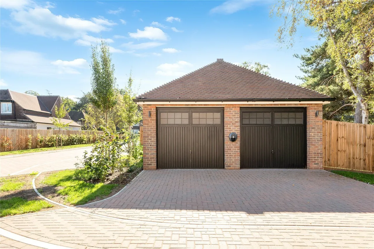 Shelvers Way, Tadworth, KT20, photo 17