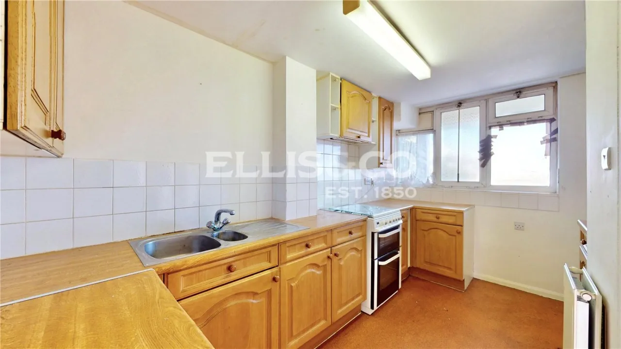Barnhill Road, Wembley, HA9, photo 4