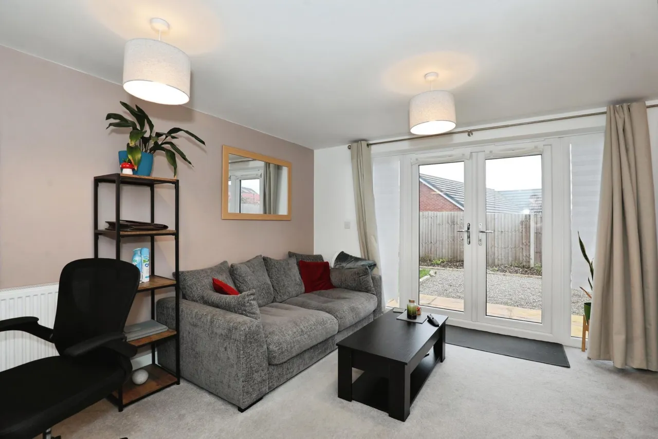 Luscian Ware Close, Burslem, ST6, photo 3