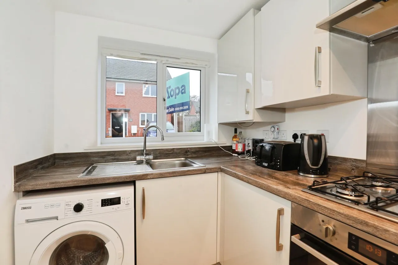 Luscian Ware Close, Burslem, ST6, photo 9