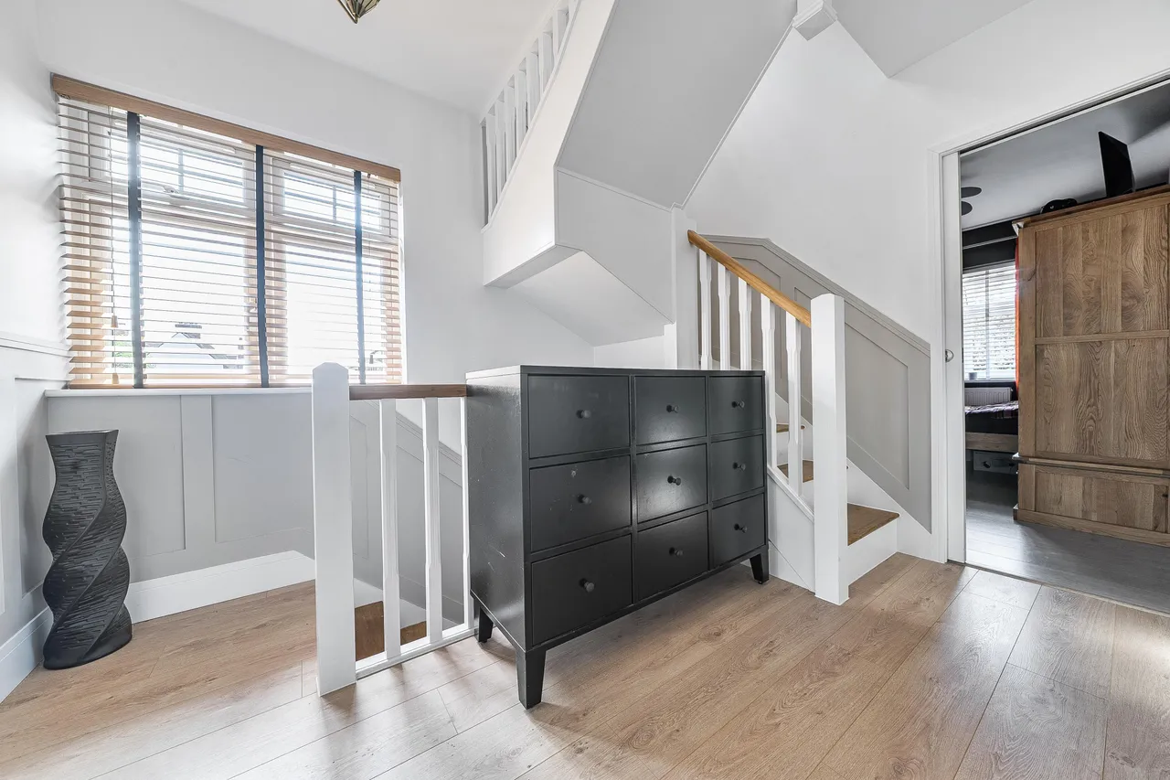 Caves Lane, Bedford, photo 13