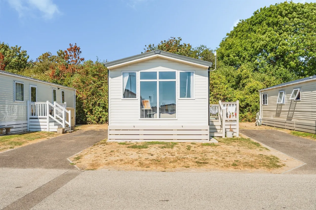 Eastbourne Road, Pevensey Bay, BN24, photo 15
