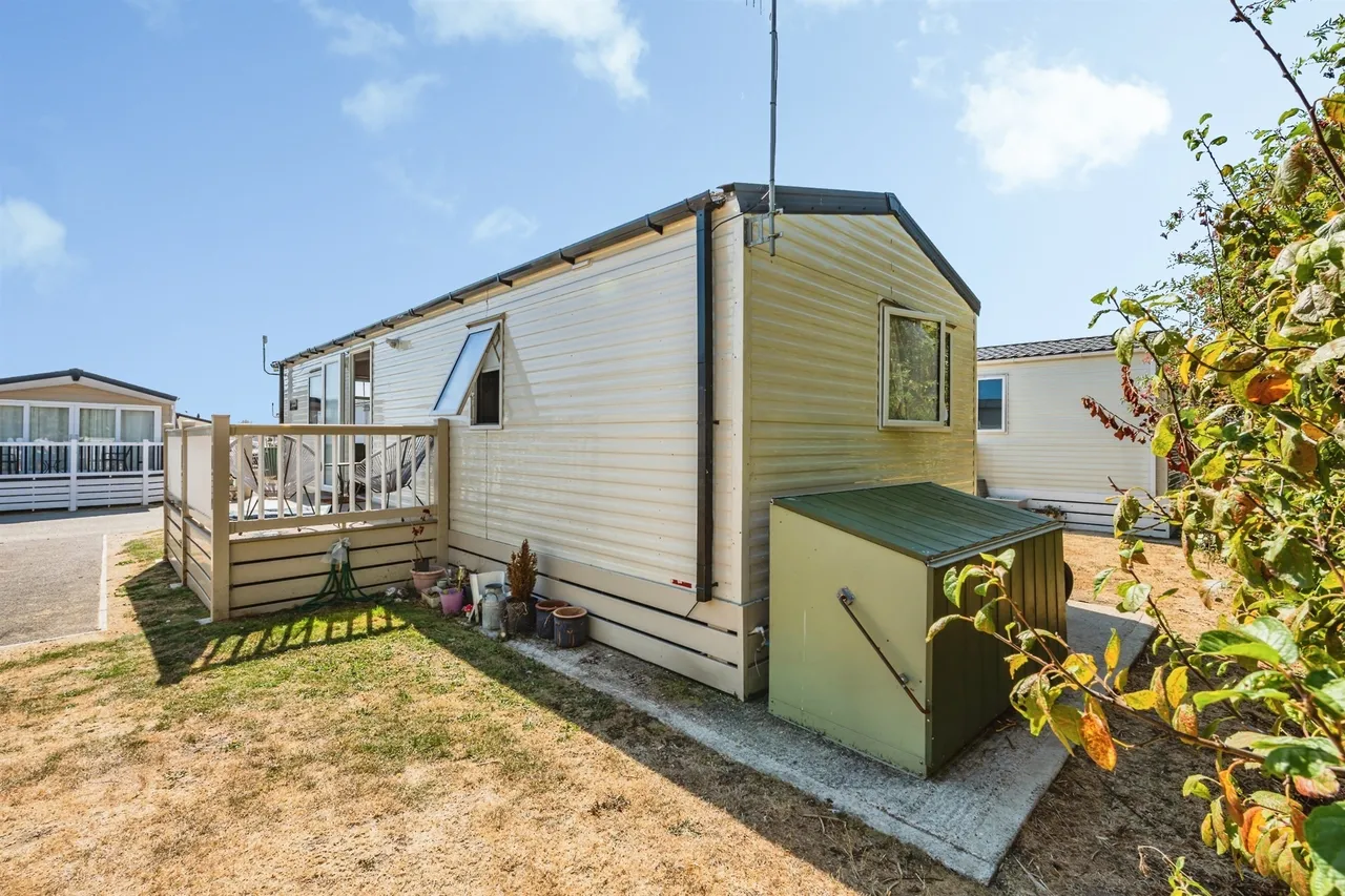 Eastbourne Road, Pevensey Bay, BN24, photo 16
