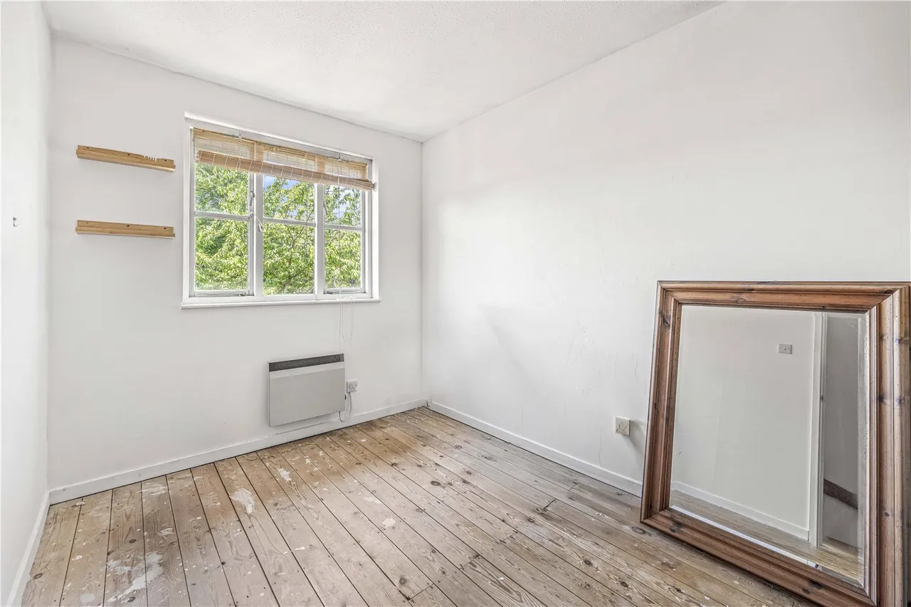 Sonning Gardens, Hampton, TW12 3PN, photo 7