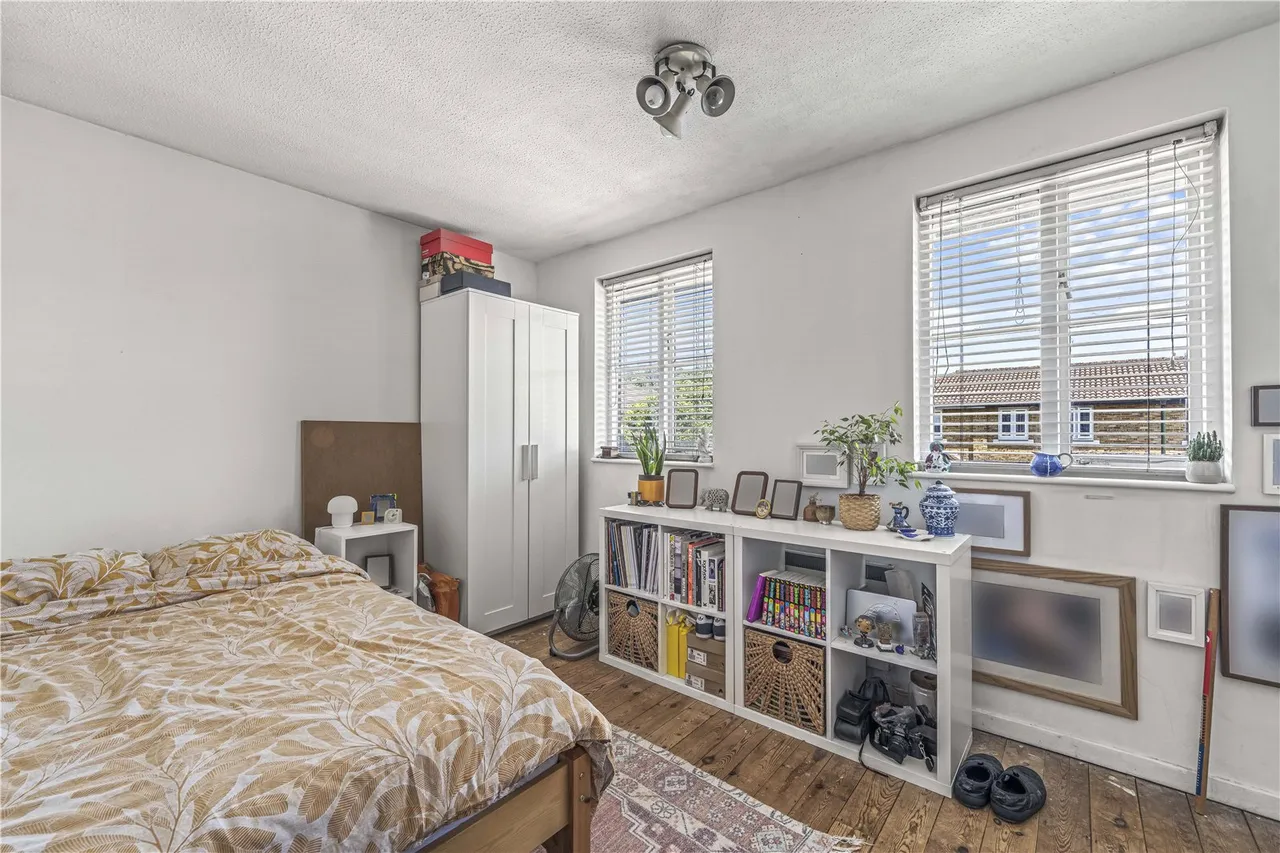 Sonning Gardens, Hampton, TW12 3PN, photo 6