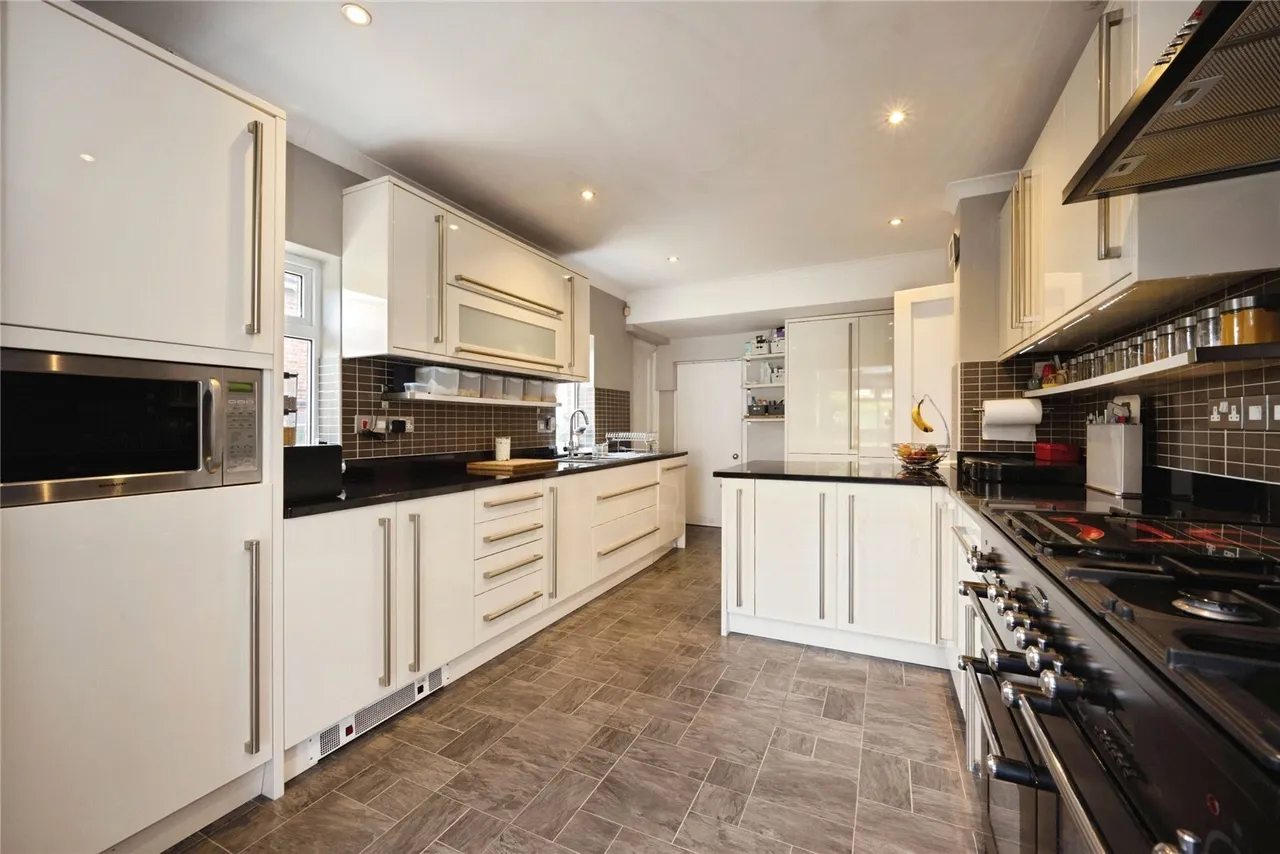 Wing Road, Leighton Buzzard, LU7, photo 2