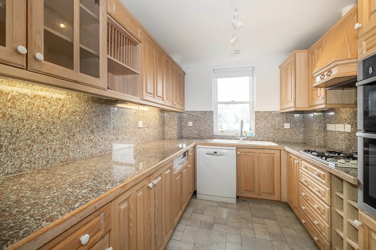 Arthur Road, London, SW19, photo 4