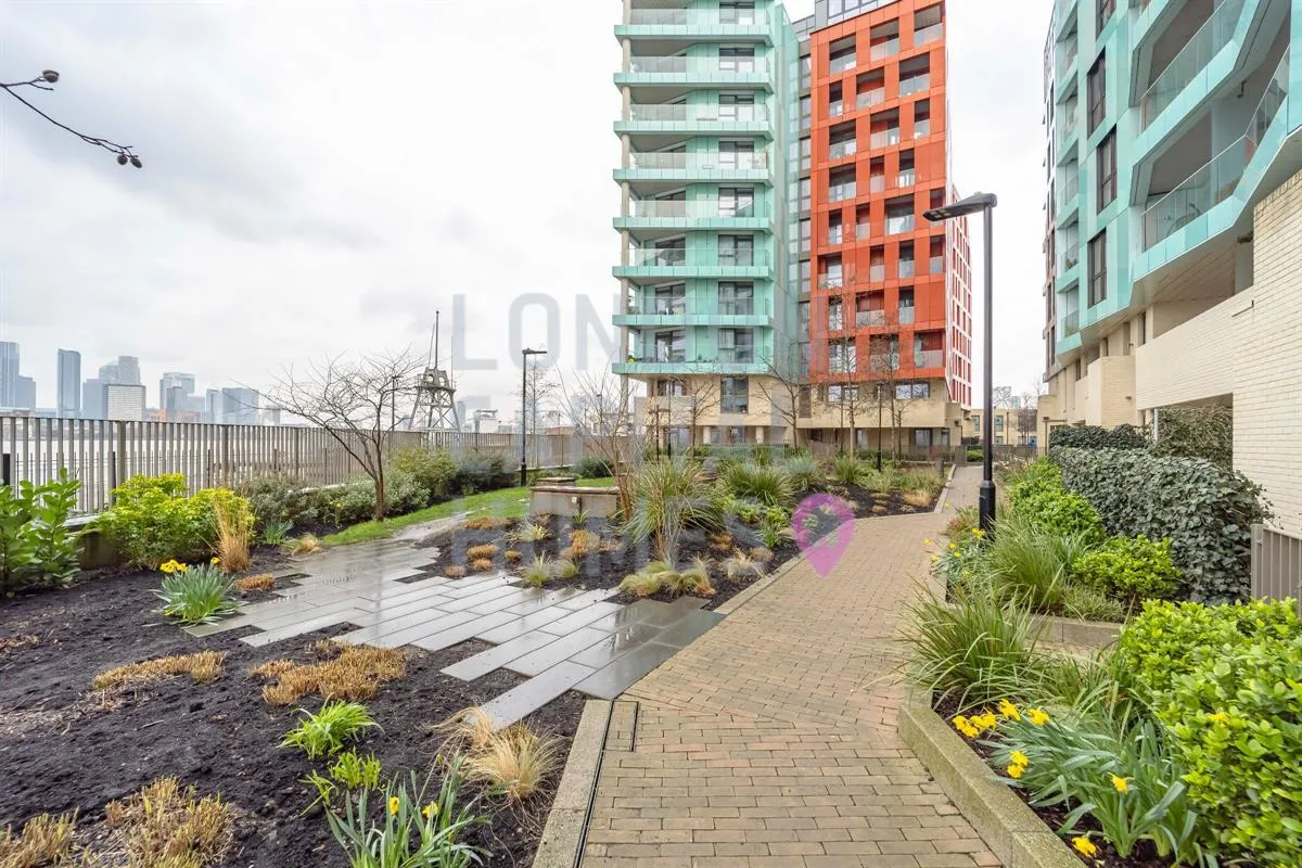 Cable Walk, London, photo 16