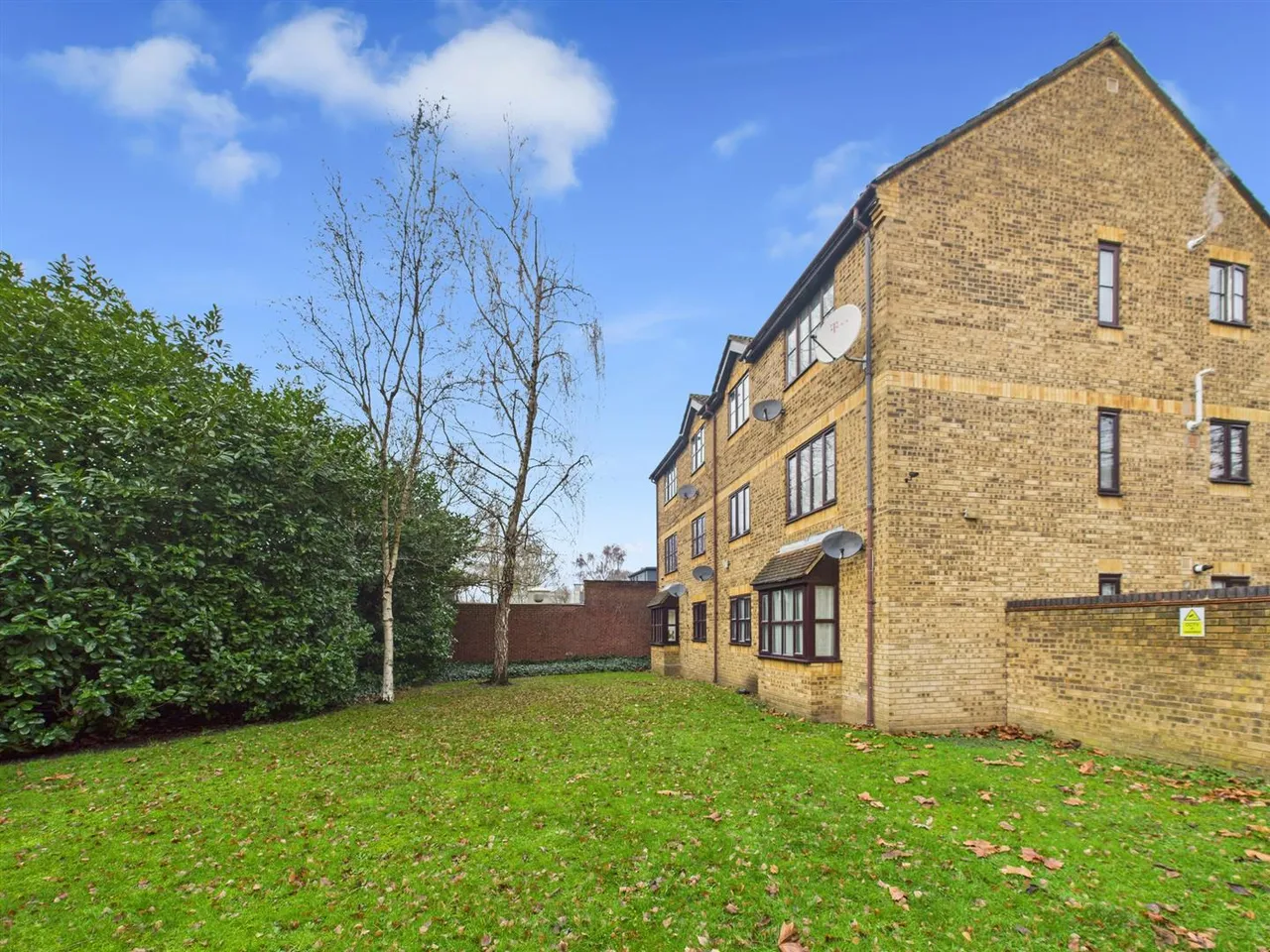 Jasmin Close, Northwood, Middlesex, HA6 1DH, photo 6