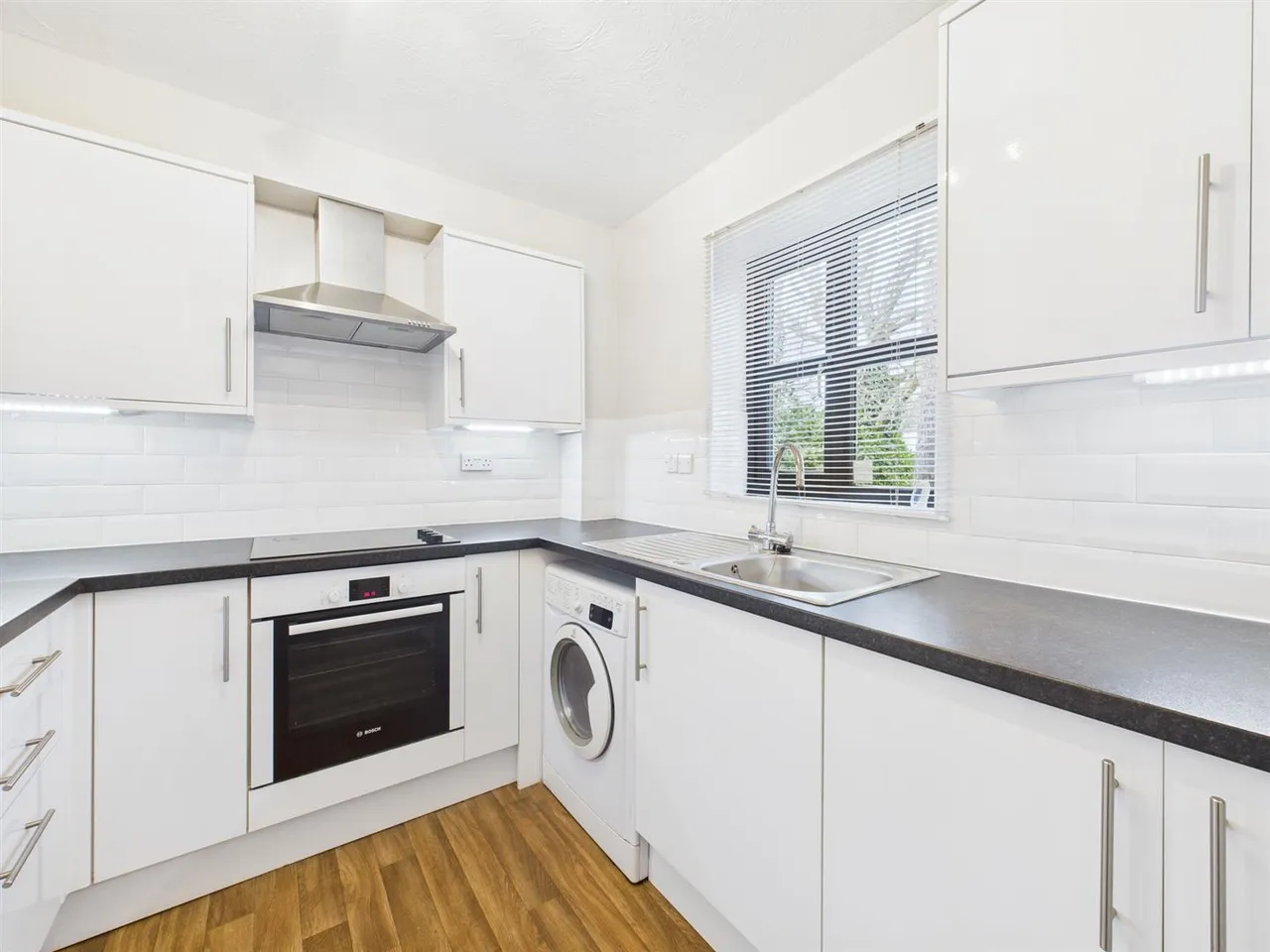 Jasmin Close, Northwood, Middlesex, HA6 1DH, photo 4