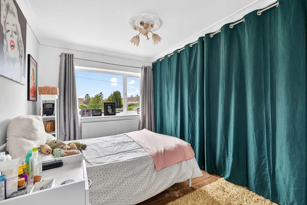 Brookside Avenue, Ashford TW15 3LX, photo 10
