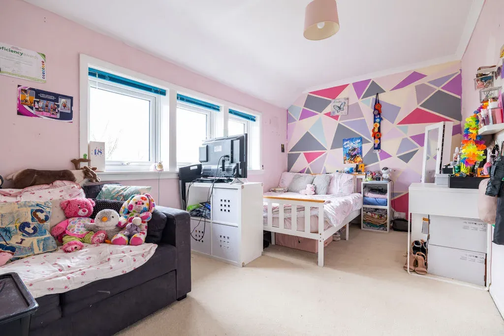 Whiteley Crescent, Bletchley, Milton Keynes, Buckinghamshire, MK3 5DG, photo 6