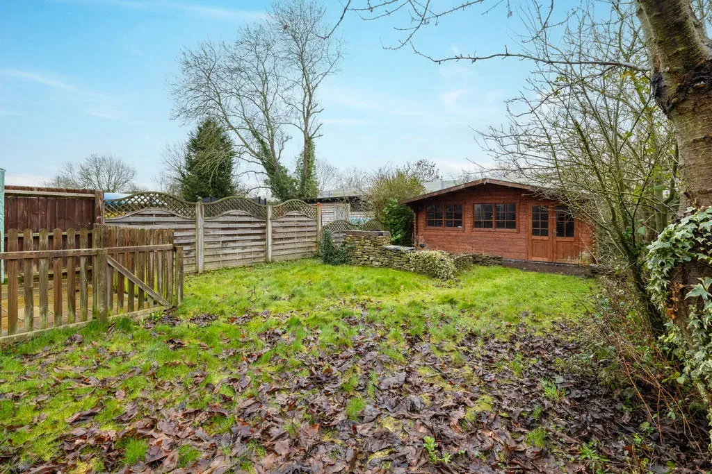 Whiteley Crescent, Bletchley, Milton Keynes, Buckinghamshire, MK3 5DG, photo 9