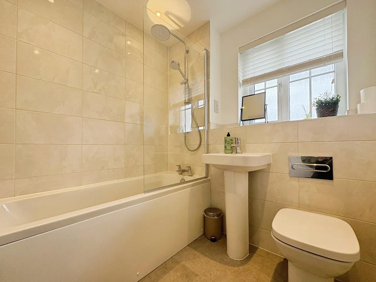 Barbet Drive, Newcastle upon Tyne, NE15, photo 15