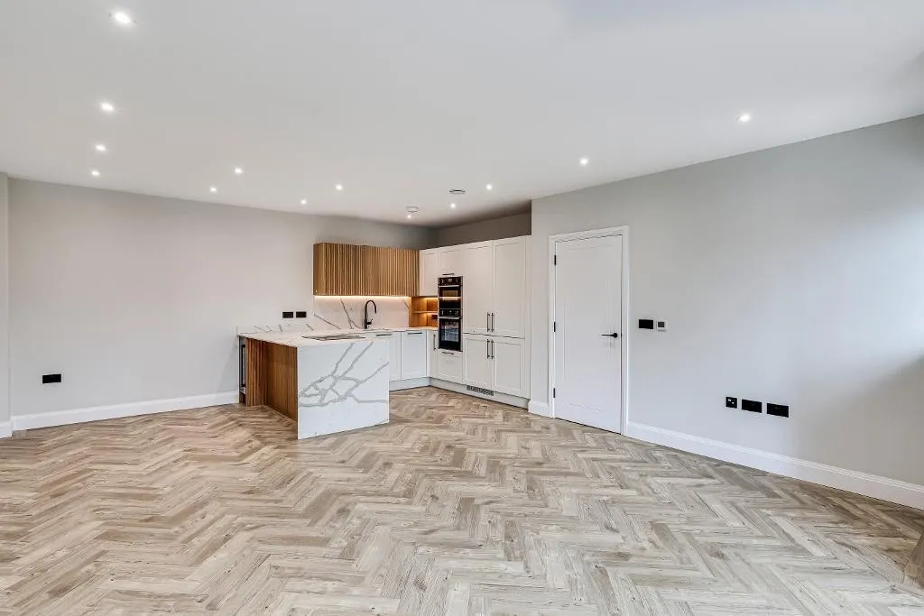 Hillbury Road, Warlingham, photo 6