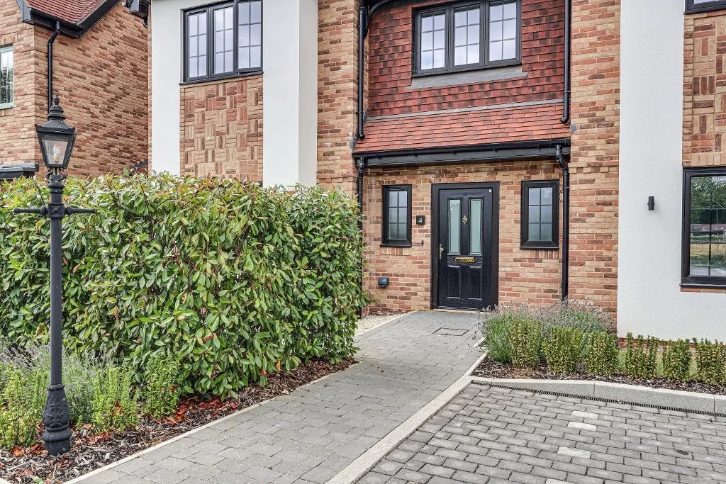 Hillbury Road, Warlingham, photo 23