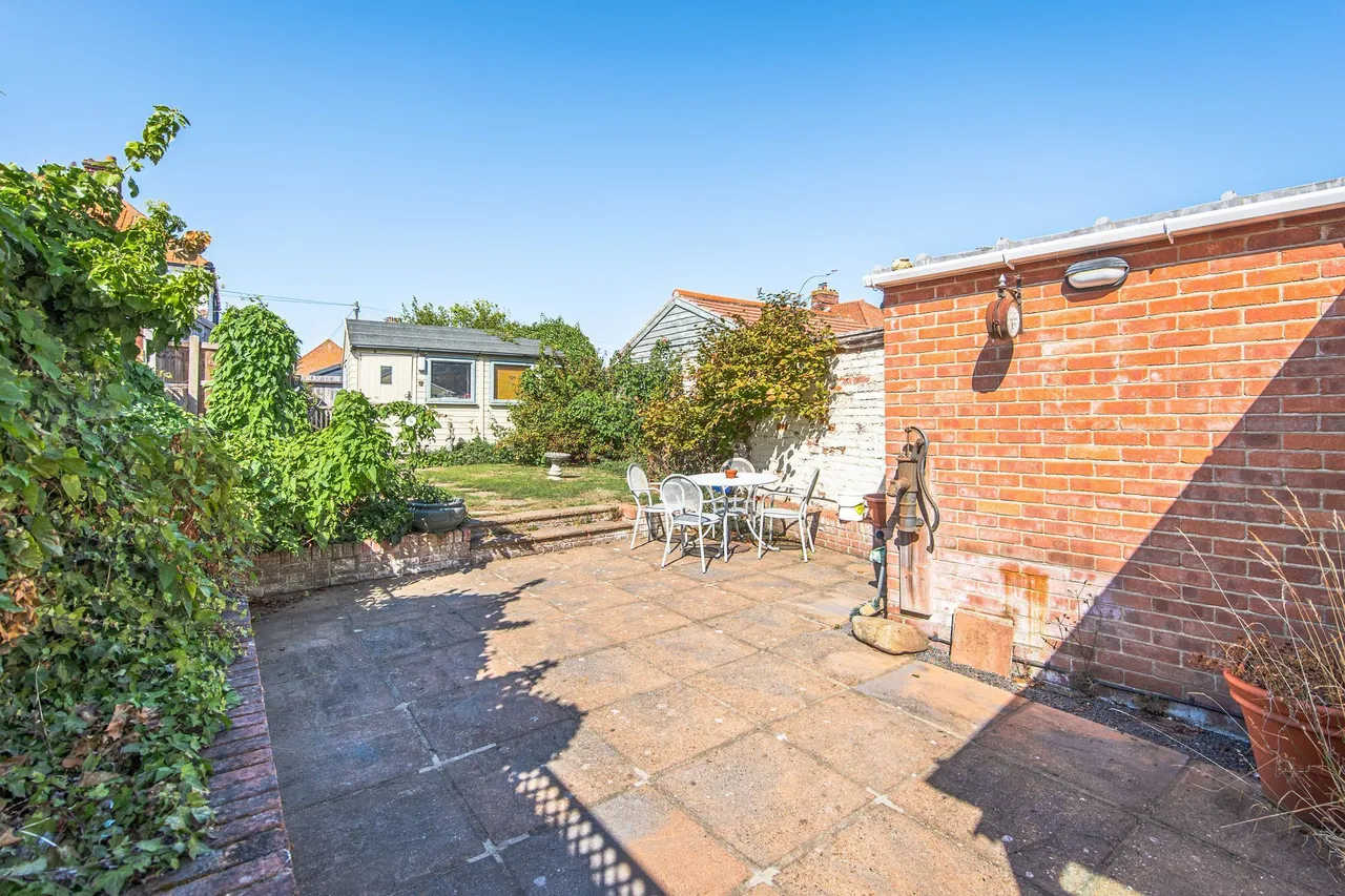 Three Bedroom with Loft Conversion Se, photo 17