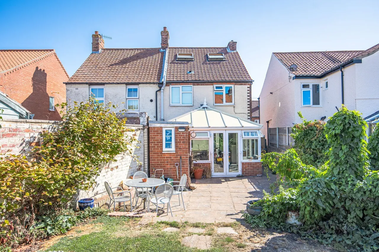 3 bed house for sale, Three Bedroom with Loft Conversion Se