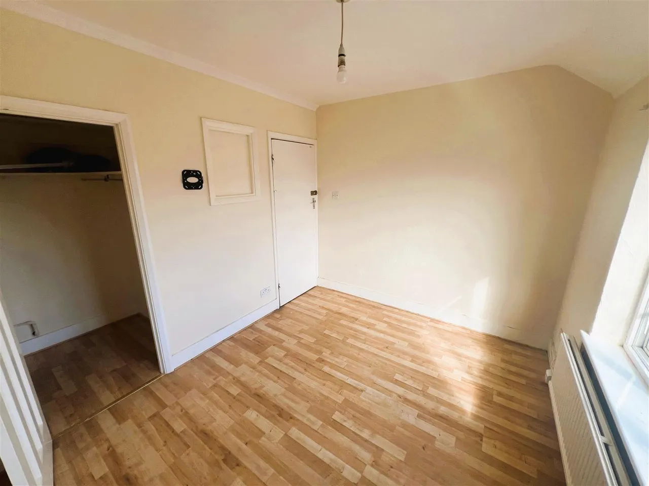 Ash Grove, Heston, photo 8