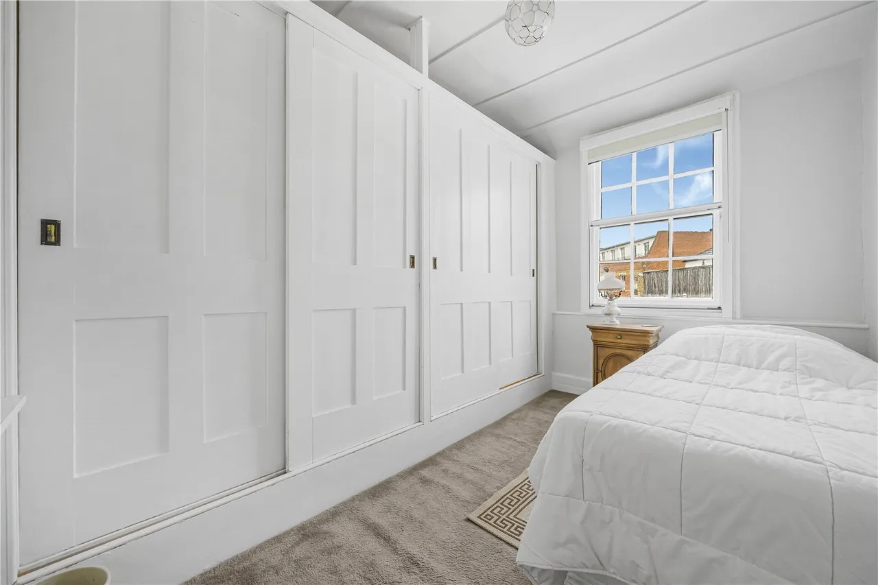 Park Road, Teddington, TW11, photo 12