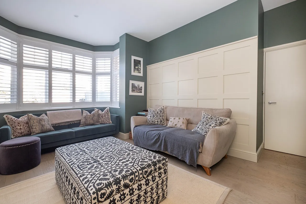 Oakwood Road, London, SW20, photo 11