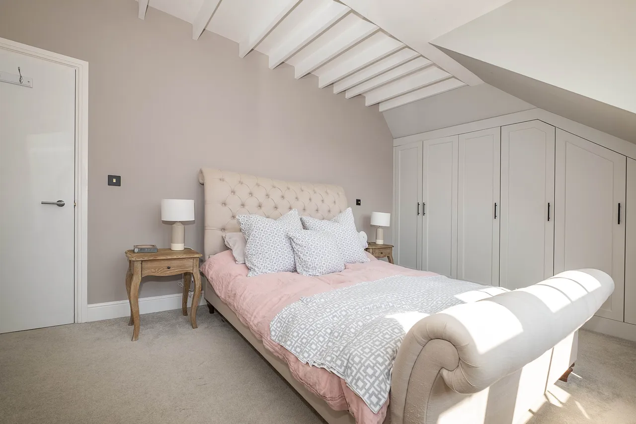 Oakwood Road, London, SW20, photo 4